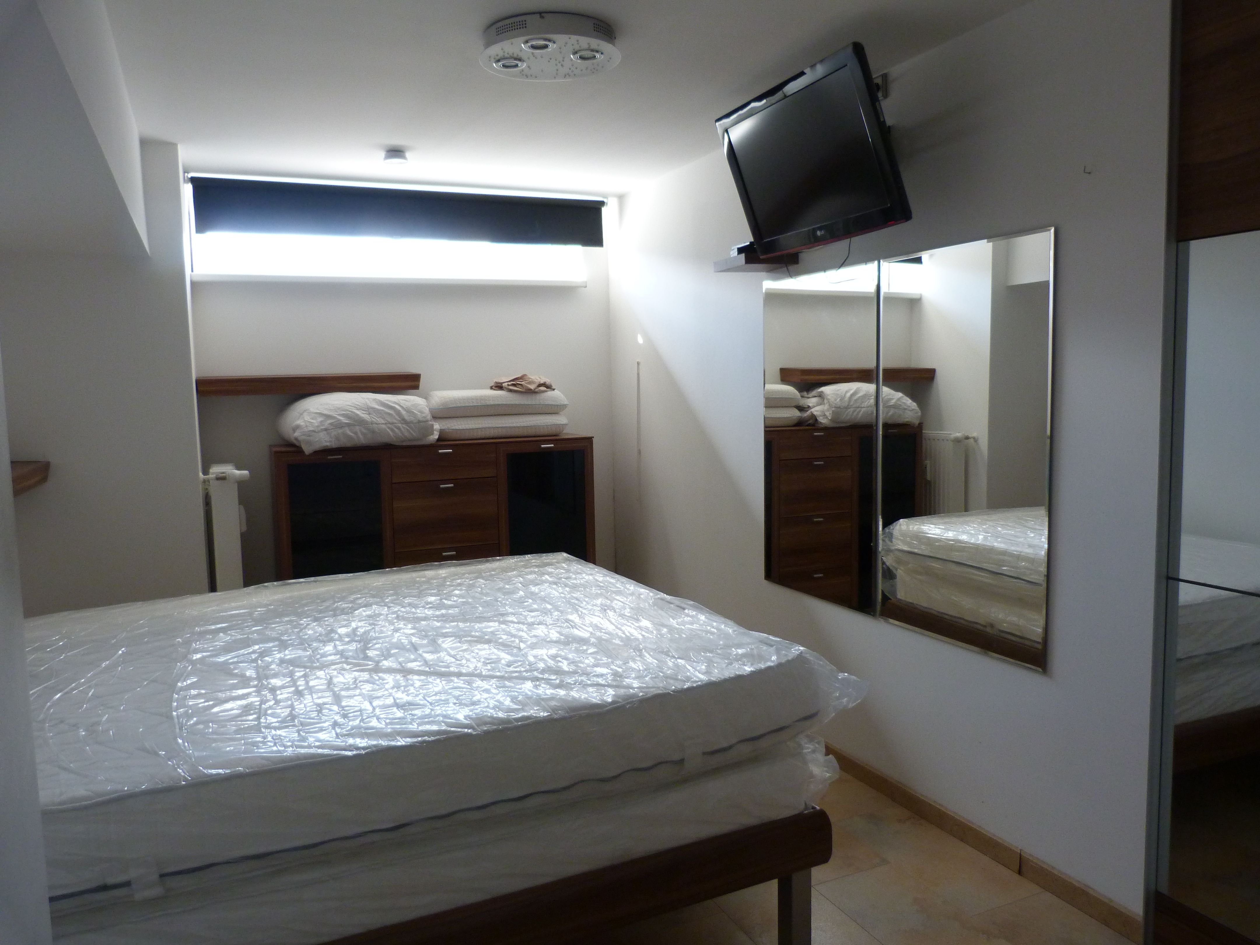  Charming 2-Bedroom (3-Room) Flat In The Heart Of Charlottenburg, Berlin  -  Charming 2-Bedroom (3-Room) Flat in the Heart of Charlottenburg, Berlin  - Gallery -  37