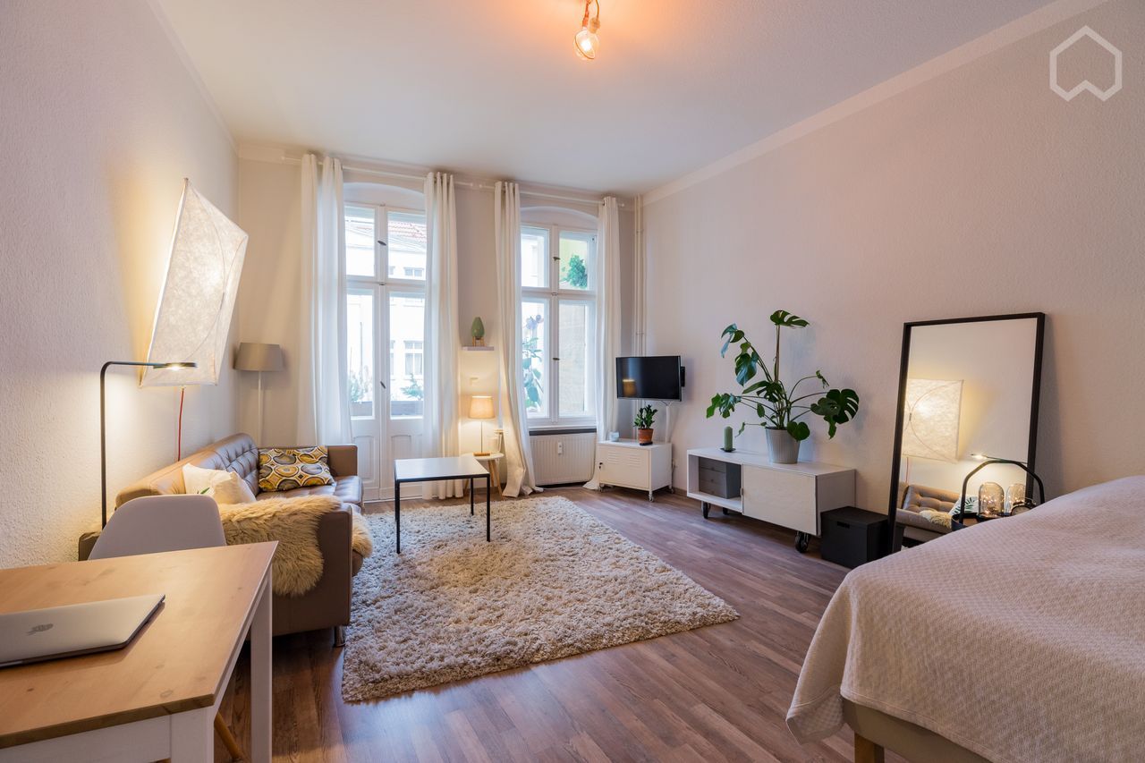  Charming & Bright Apartment With A Cozy Balcony Near Gesundbrunnen  -  Charming & Bright Apartment with a Cozy Balcony near Gesundbrunnen  - Gallery -  22