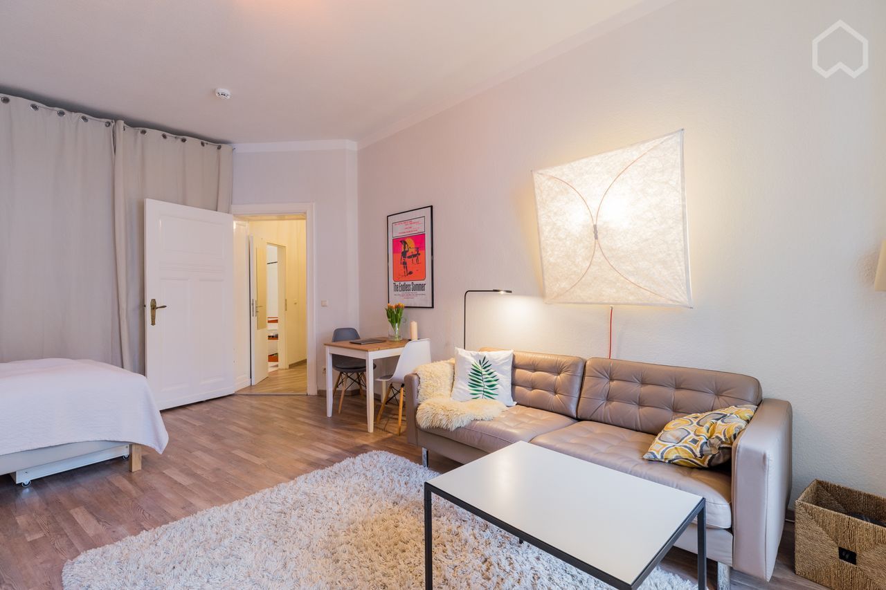  Charming & Bright Apartment With A Cozy Balcony Near Gesundbrunnen  -  Charming & Bright Apartment with a Cozy Balcony near Gesundbrunnen  - Gallery -  28