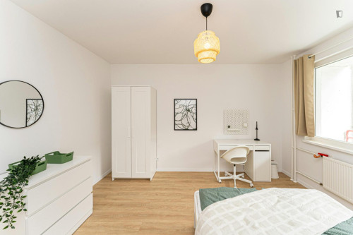 Spacious double bedroom in Neukölln  - Gallery -  5