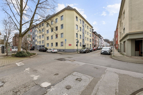 125sqm 4 BR 2 Bath with Balcony to south side in Elberfeld 10 min from Wuppertal Hbf. - Gallery - 2