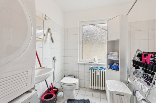 125sqm 4 BR 2 Bath with Balcony to south side in Elberfeld 10 min from Wuppertal Hbf. - Gallery - 21