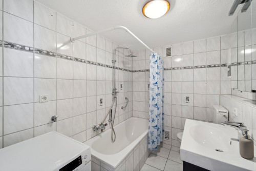 125sqm 4 BR 2 Bath with Balcony to south side in Elberfeld 10 min from Wuppertal Hbf. - Gallery - 8