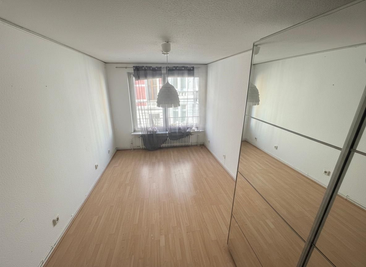 125sqm 4 BR 2 Bath With Balcony To South Side In Elberfeld 10 Min From Wuppertal Hbf. - 3