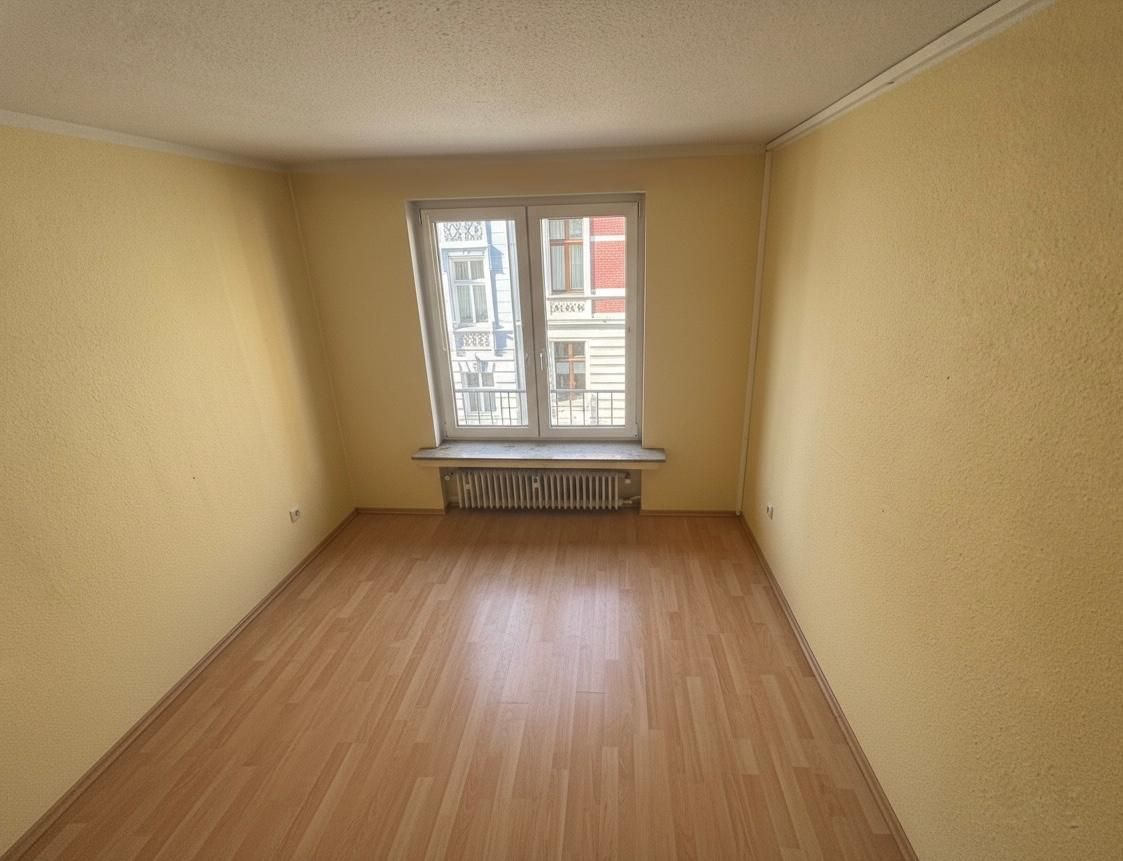 125sqm 4 BR 2 Bath With Balcony To South Side In Elberfeld 10 Min From Wuppertal Hbf. - 15