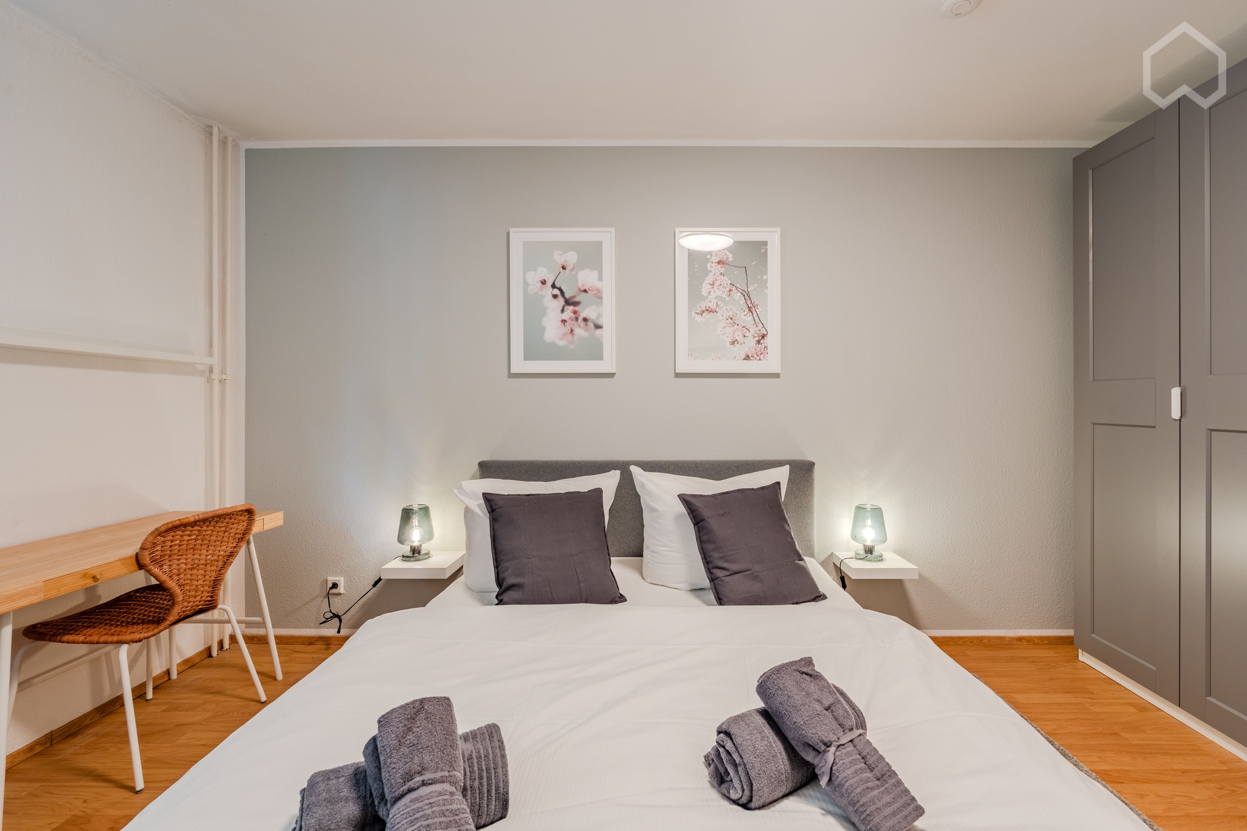  Furnished 5-Room Apartment In A Great Neighborhood Location- Perfect For Students  -  Furnished 5-room apartment in a great neighborhood location- Perfect for students  - Gallery -  39