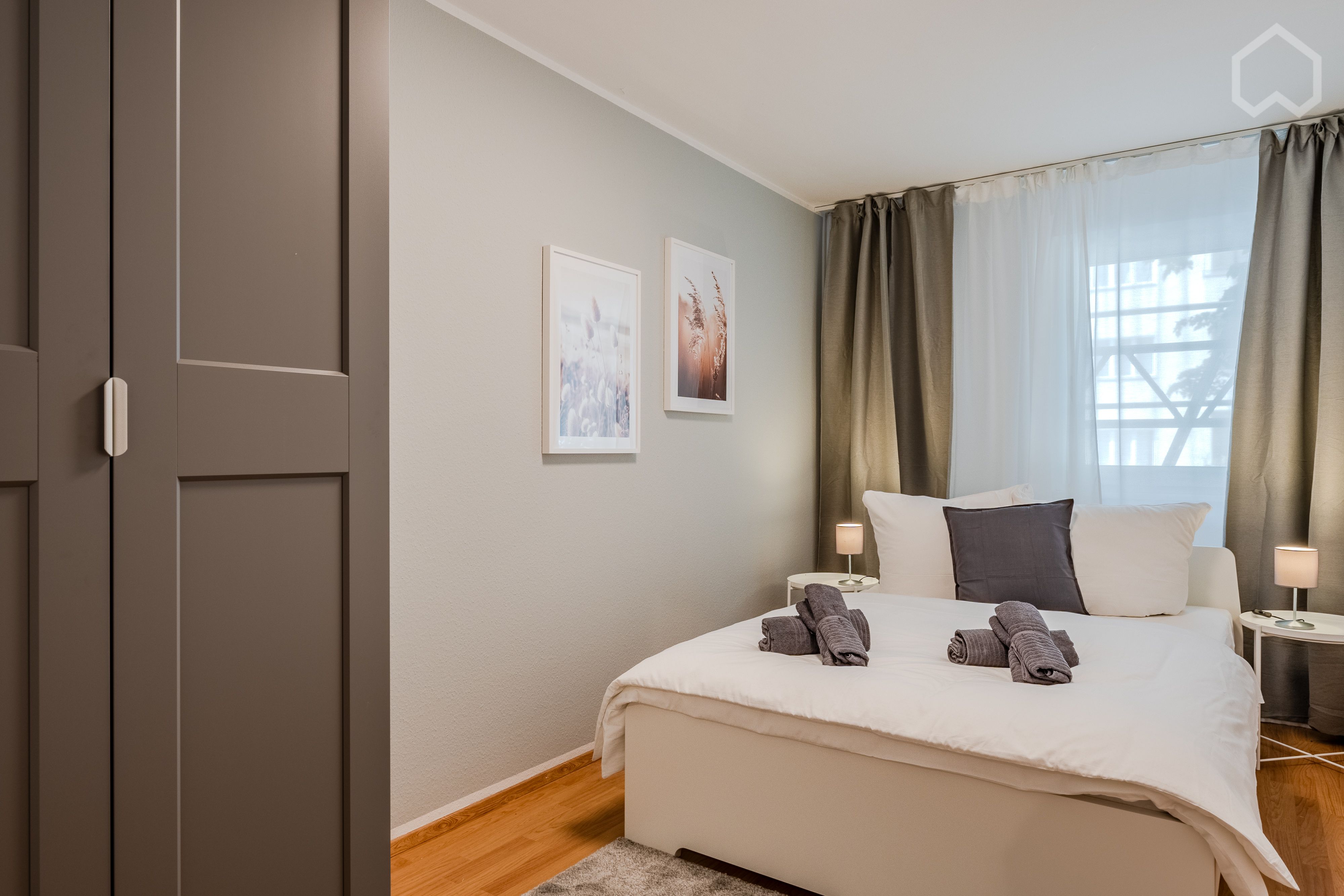  Furnished 5-Room Apartment In A Great Neighborhood Location- Perfect For Students  -  Furnished 5-room apartment in a great neighborhood location- Perfect for students  - Gallery -  12