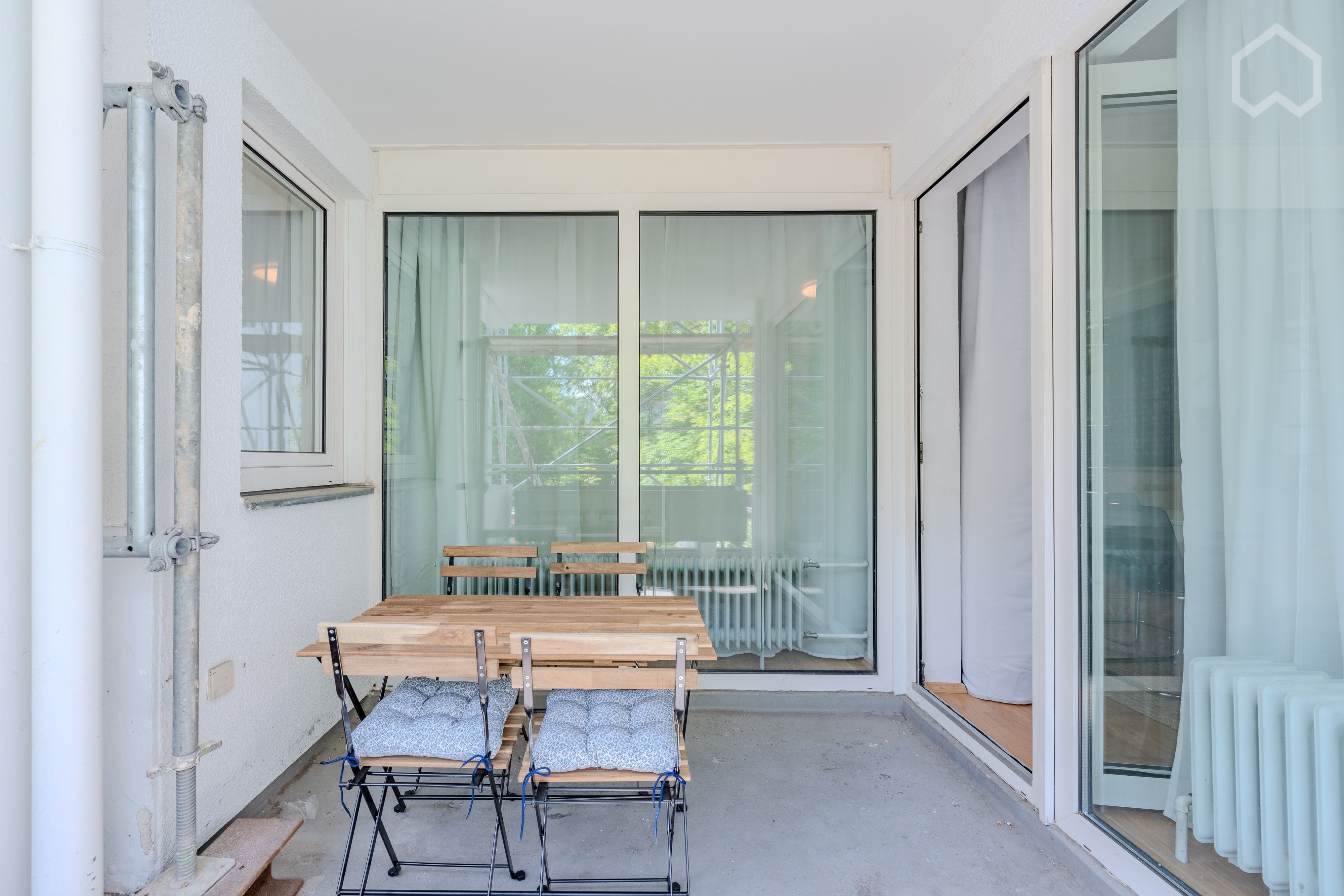  Furnished 5-Room Apartment In A Great Neighborhood Location- Perfect For Students  -  Furnished 5-room apartment in a great neighborhood location- Perfect for students  - Gallery -  20