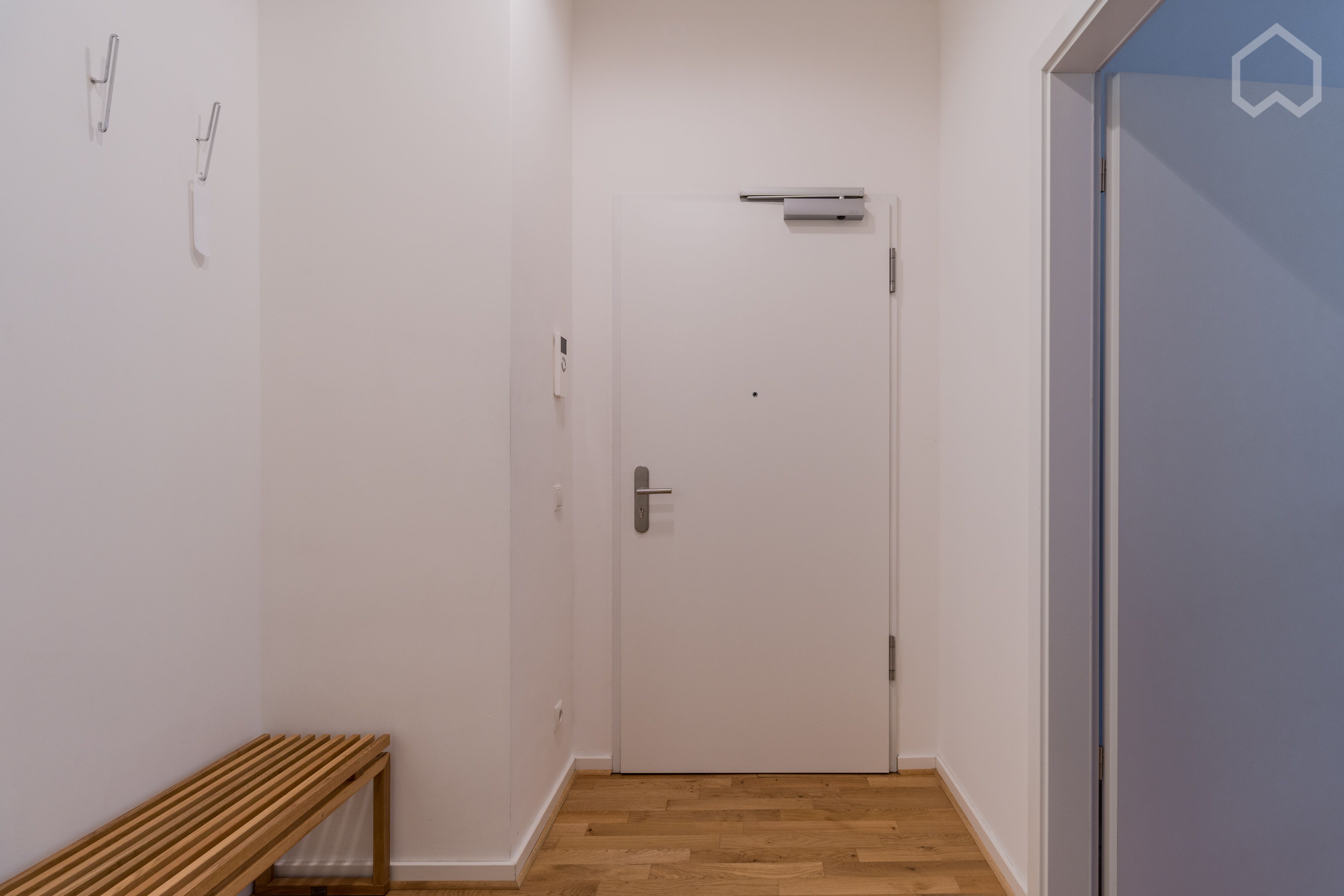  Central, Light-Flooded Design-Apartment With Balcony In Mitte  -  Central, light-flooded Design-Apartment with Balcony in Mitte  - Gallery -  4