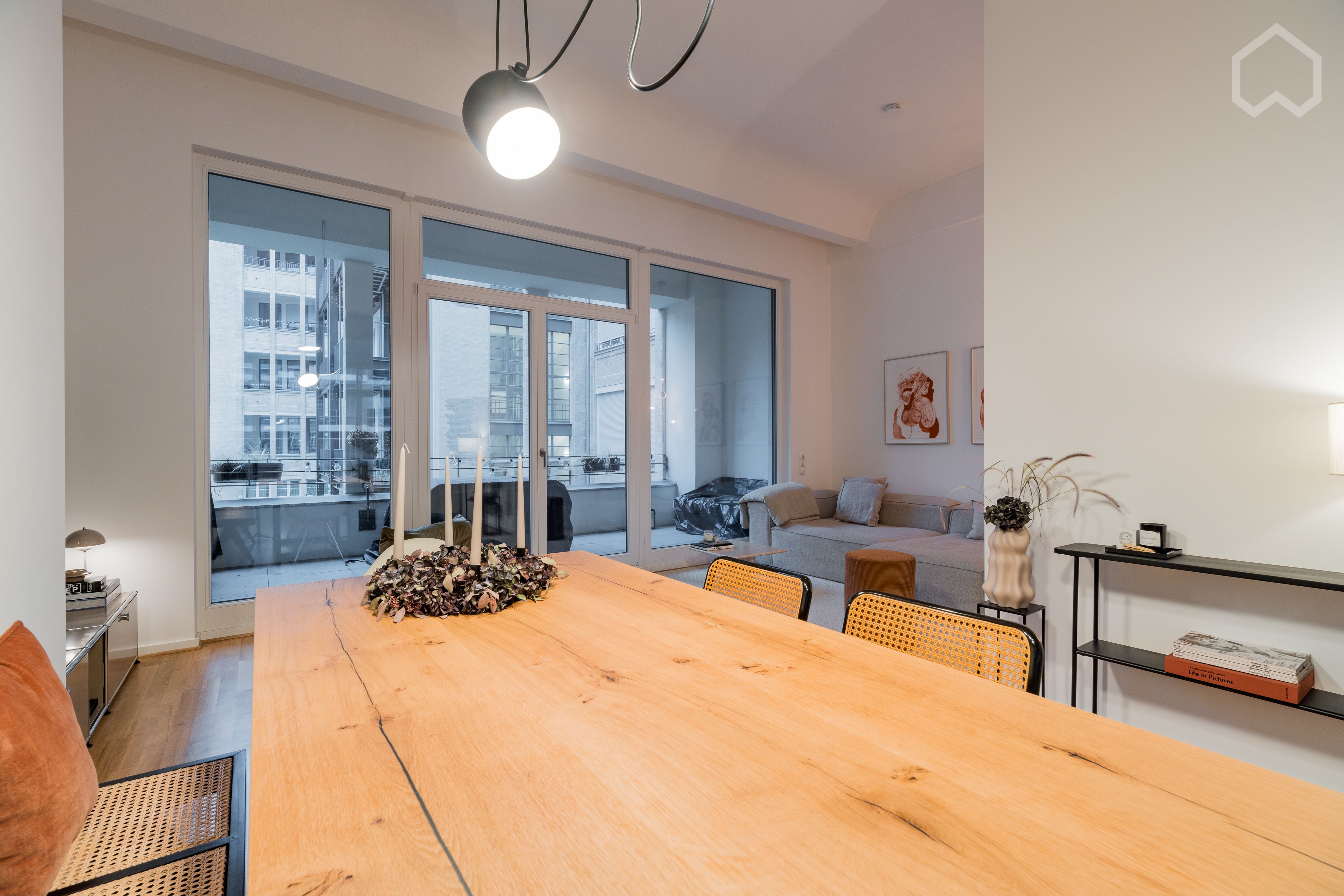  Central, Light-Flooded Design-Apartment With Balcony In Mitte  -  Central, light-flooded Design-Apartment with Balcony in Mitte  - Gallery -  23