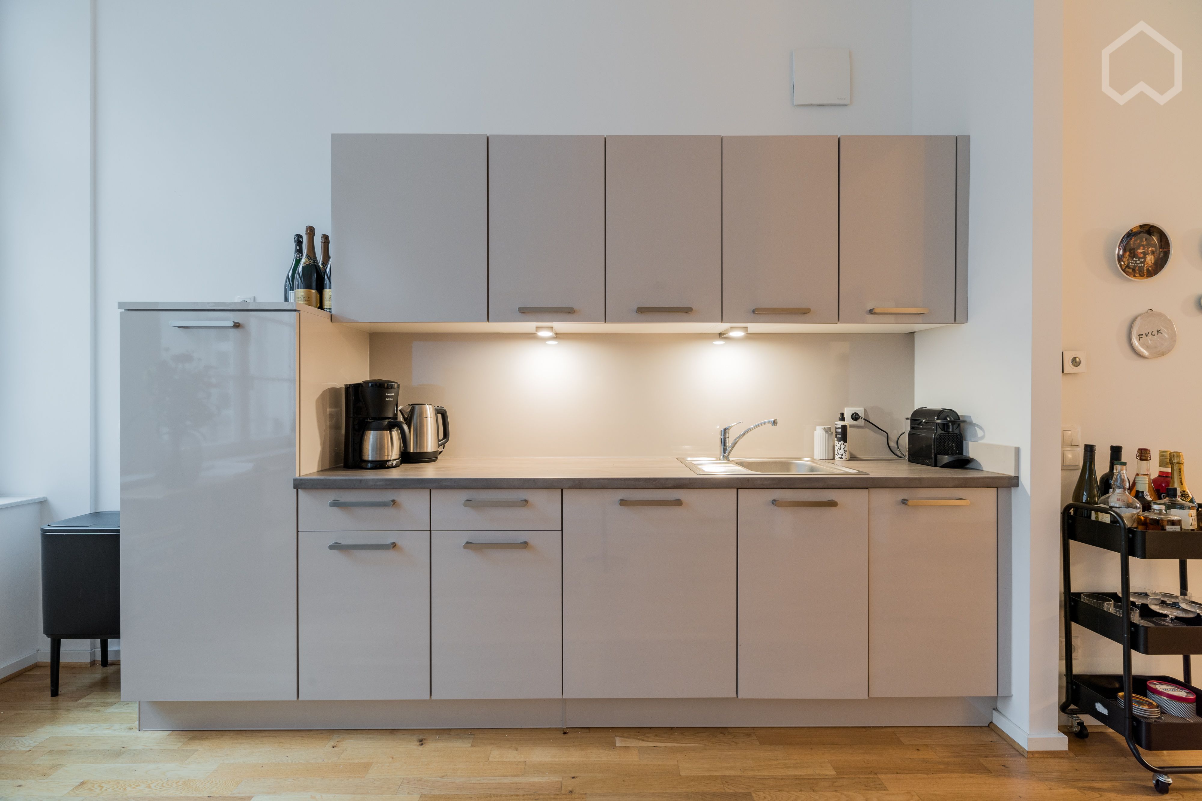  Central, Light-Flooded Design-Apartment With Balcony In Mitte  -  Central, light-flooded Design-Apartment with Balcony in Mitte  - Gallery -  10