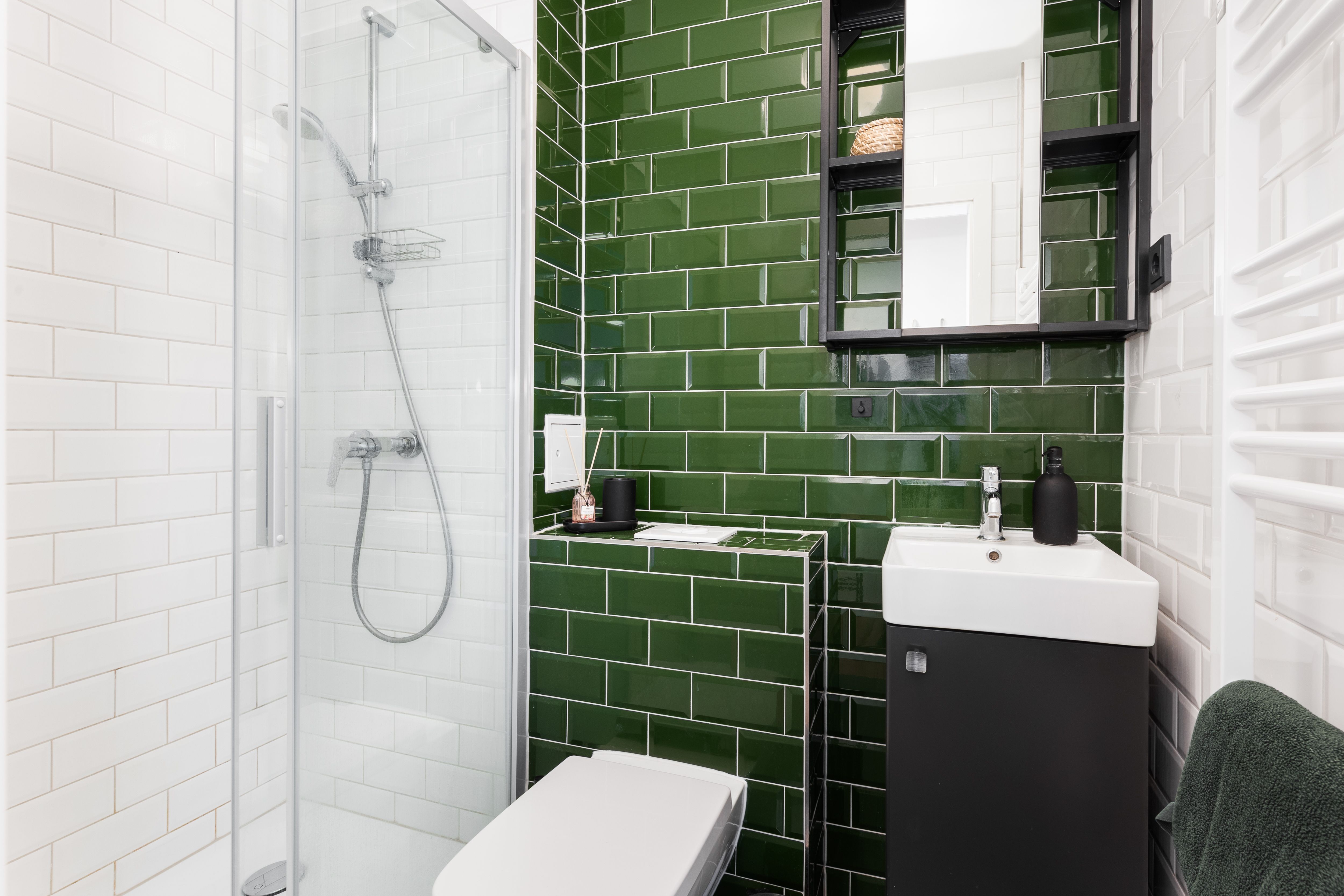  Quiet Historic Apartment With Beautiful Garden View In A Prime Location.  -  Quiet historic apartment with beautiful garden view in a prime location.  - Gallery -  7