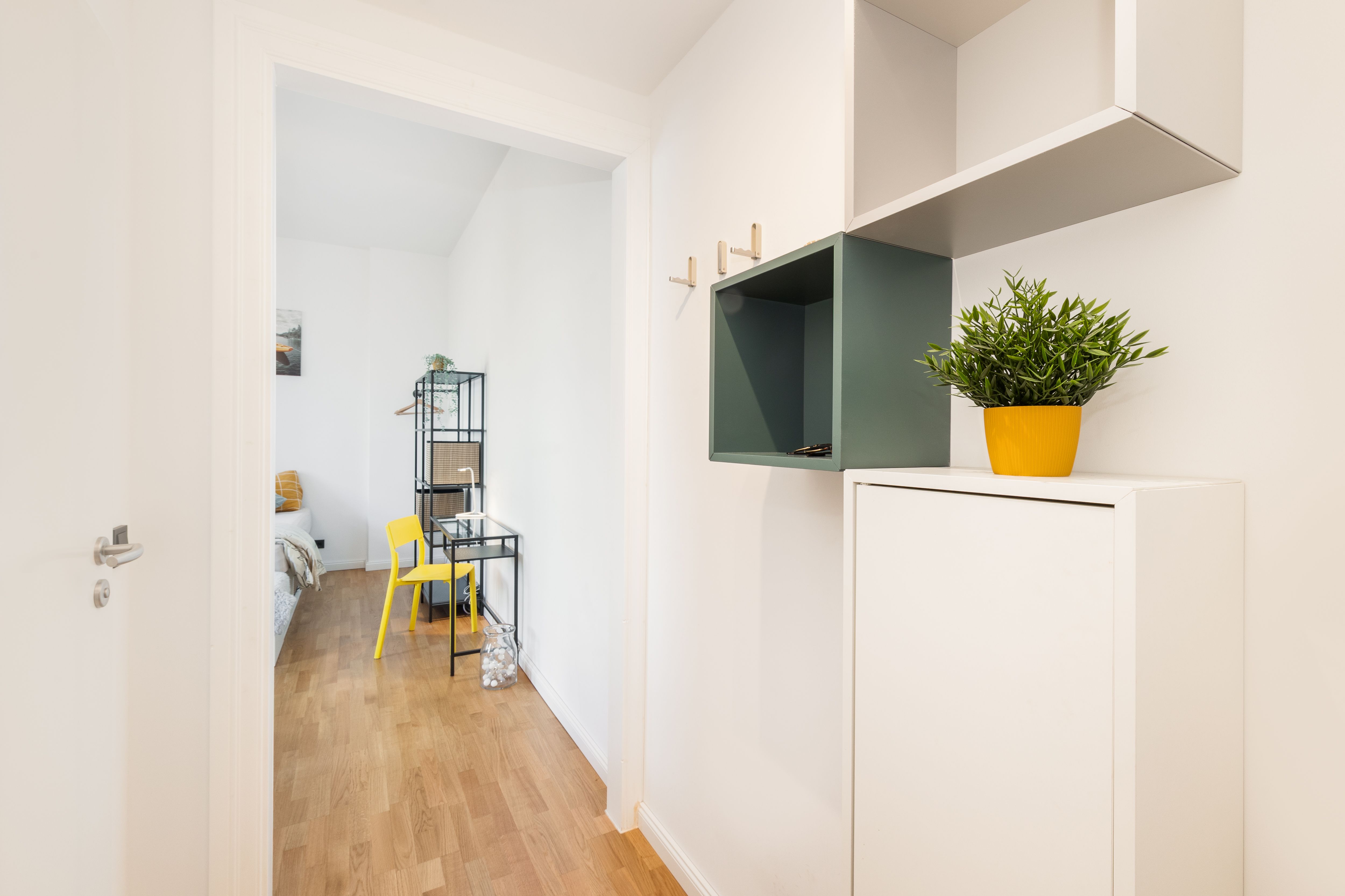  Quiet Historic Apartment With Beautiful Garden View In A Prime Location.  -  Quiet historic apartment with beautiful garden view in a prime location.  - Gallery -  10