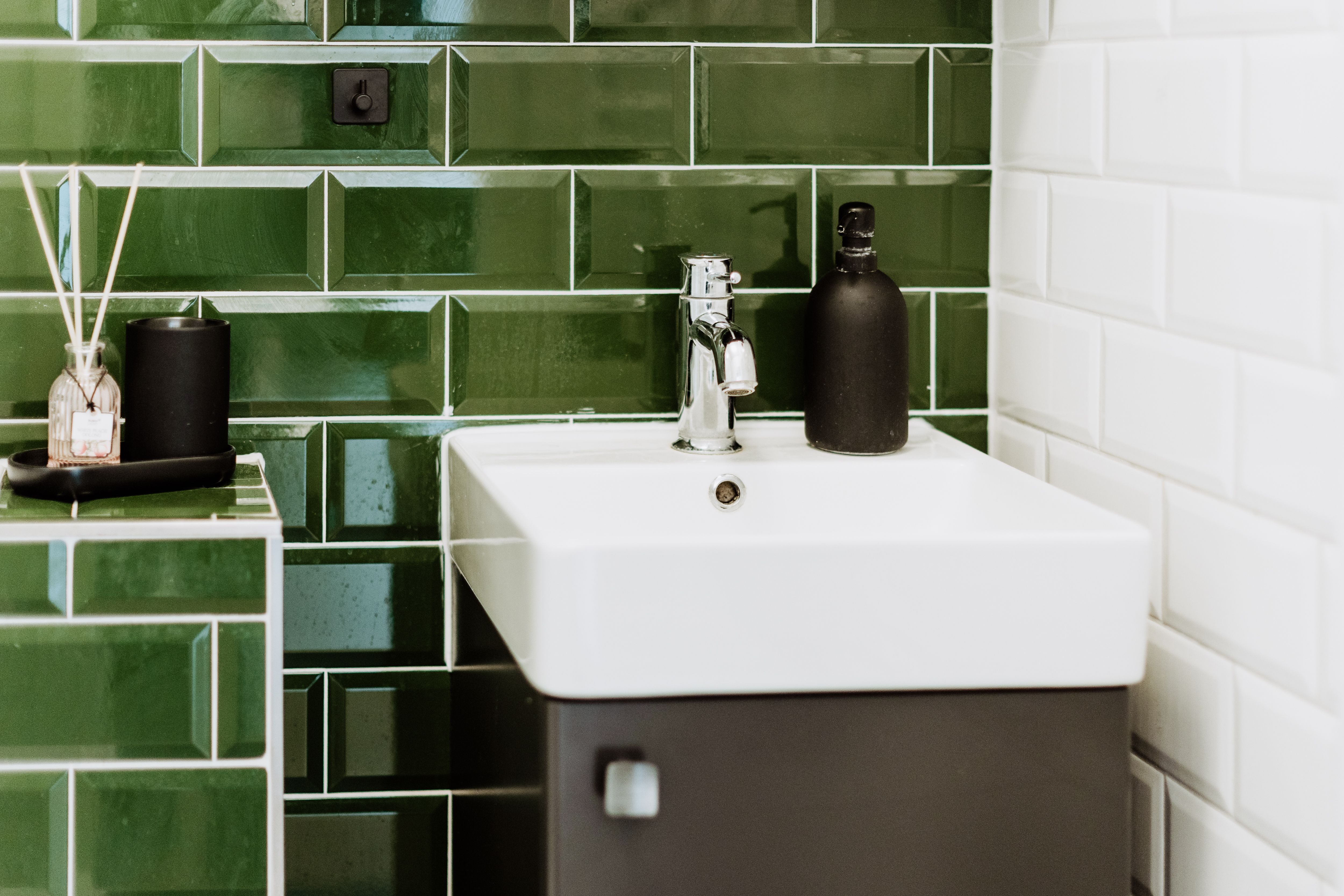  Quiet Historic Apartment With Beautiful Garden View In A Prime Location.  -  Quiet historic apartment with beautiful garden view in a prime location.  - Gallery -  9