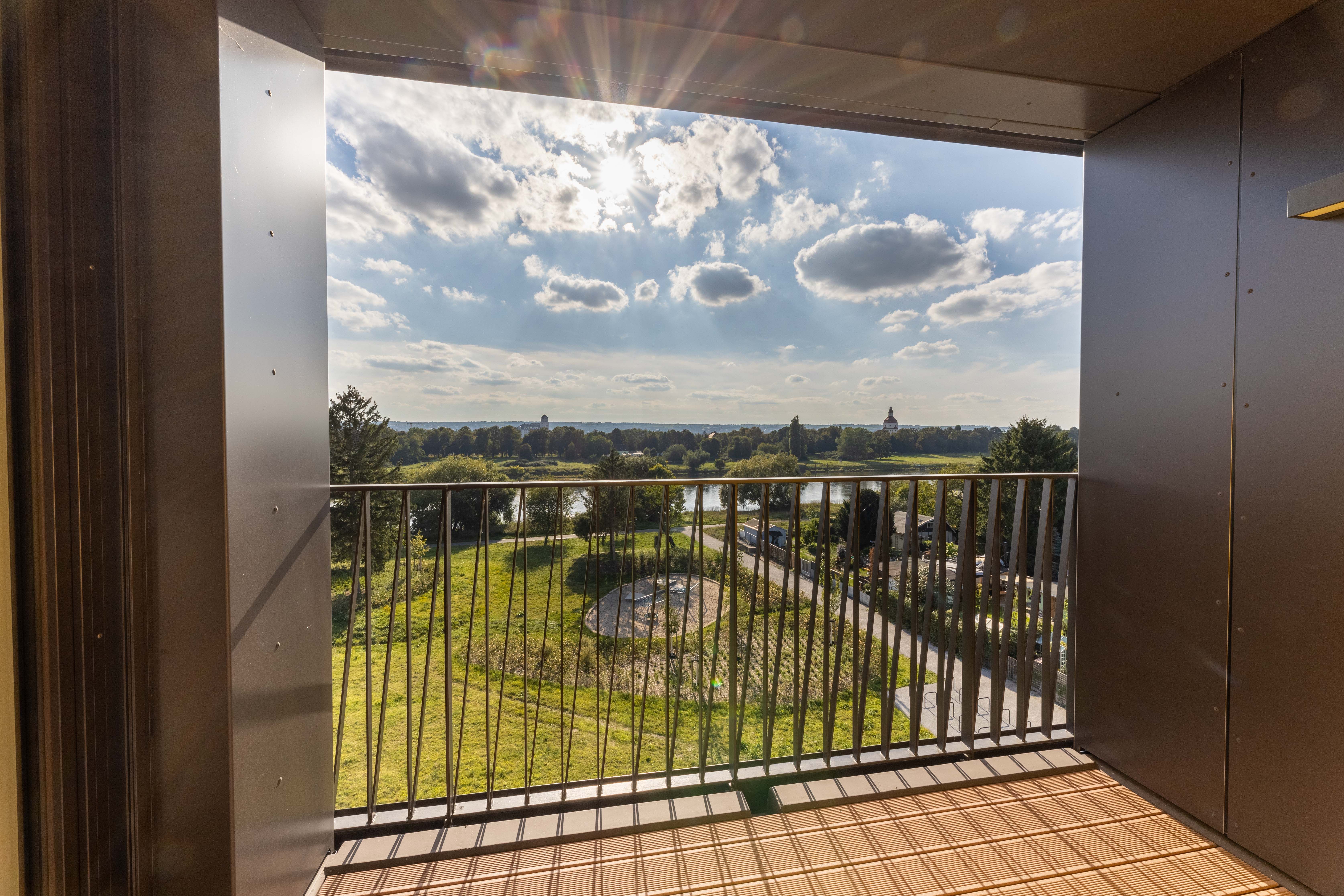 2room Apartment On The River Elbe, With Ceiling Cooling System, 65qm - 2
