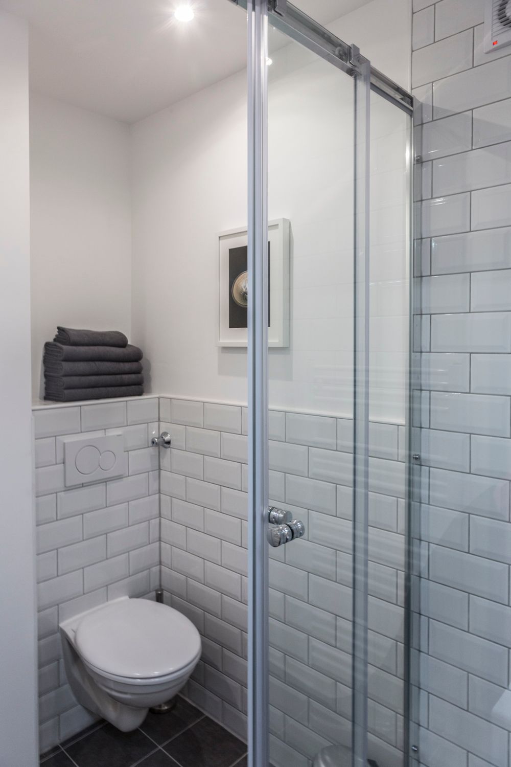  Gorgeous And Beautiful Apartment Located In Düsseldorf  -  Gorgeous and beautiful apartment located in Düsseldorf  - Gallery -  6