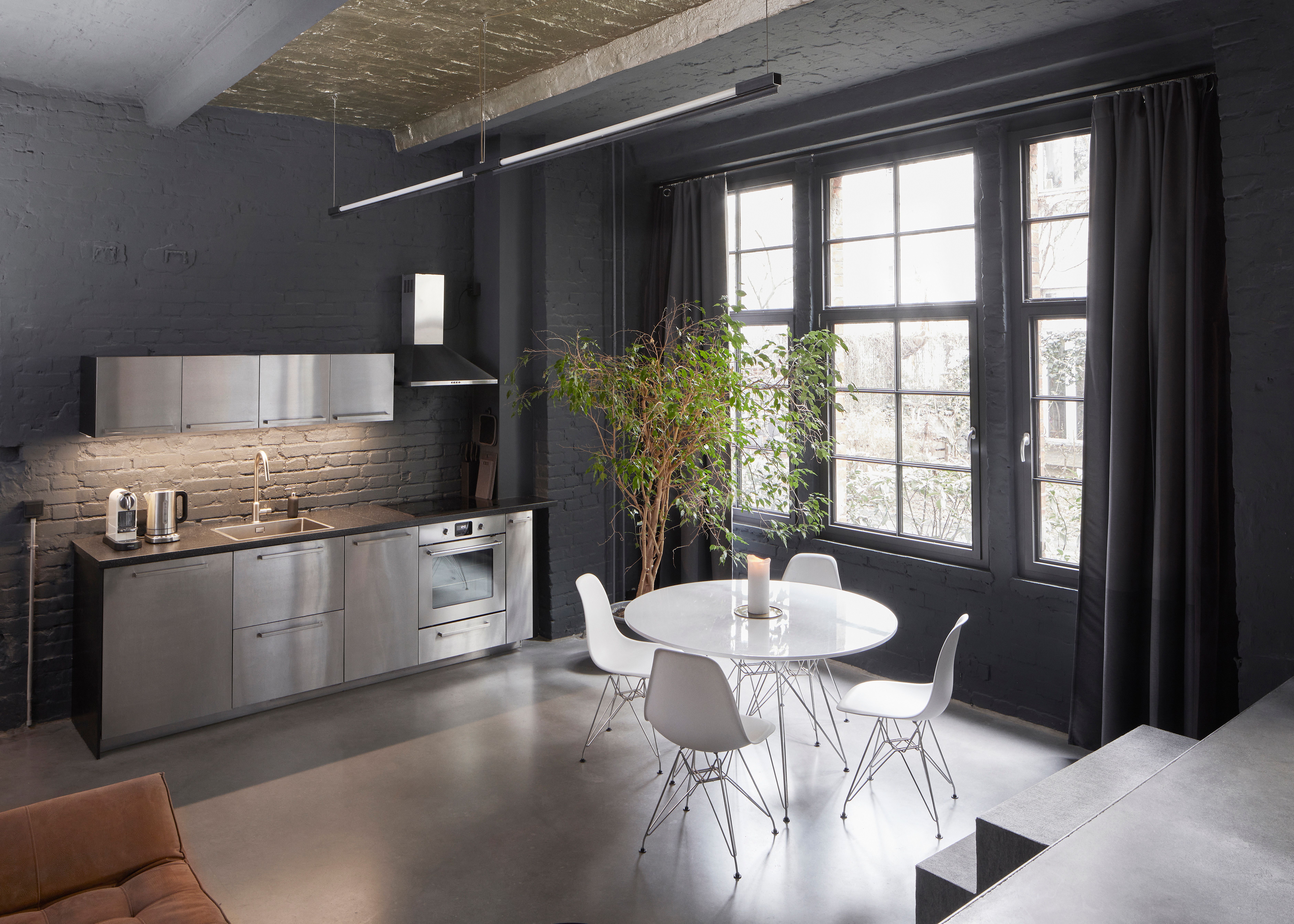  Residential Studio In Stylish Loft In Old Factory Building  -  Residential Studio in Stylish Loft in Old Factory Building  - Gallery -  4