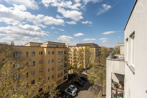 Fantastic 3-room apartment with balcony, right on the Spree  - Gallery -  5