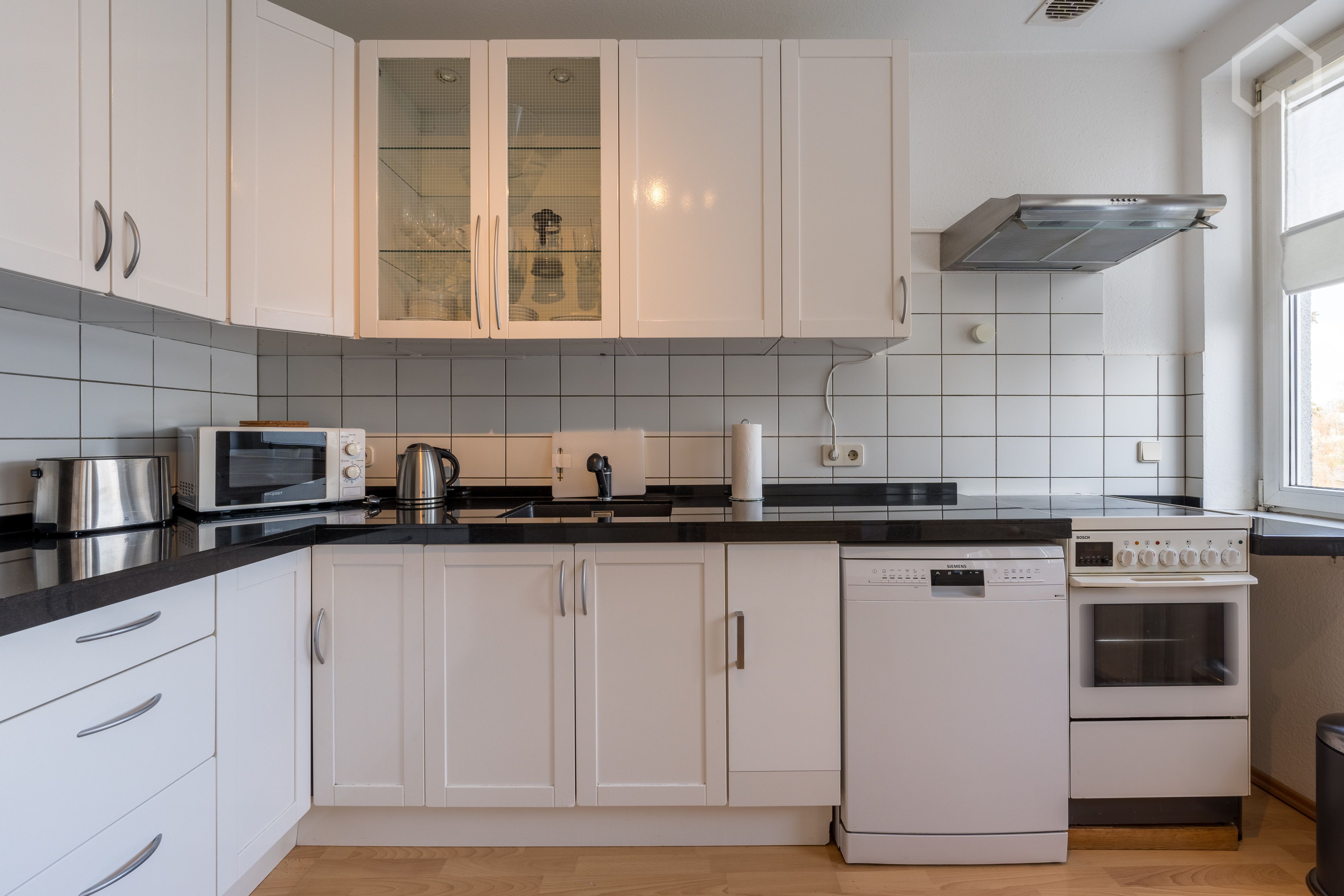  Fantastic 3-Room Apartment With Balcony, Right On The Spree  -  Fantastic 3-room apartment with balcony, right on the Spree  - Gallery -  14