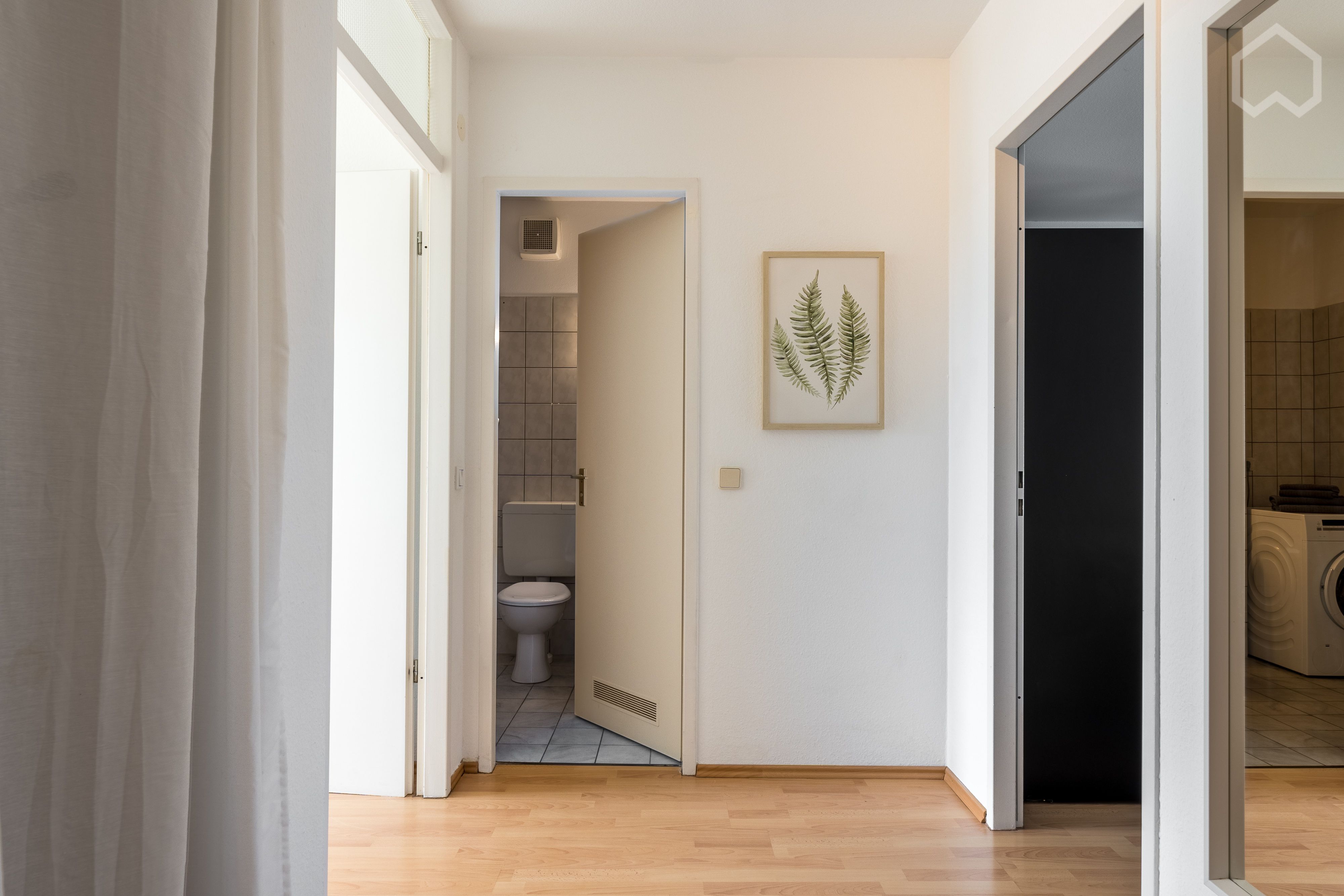  Fantastic 3-Room Apartment With Balcony, Right On The Spree  -  Fantastic 3-room apartment with balcony, right on the Spree  - Gallery -  8