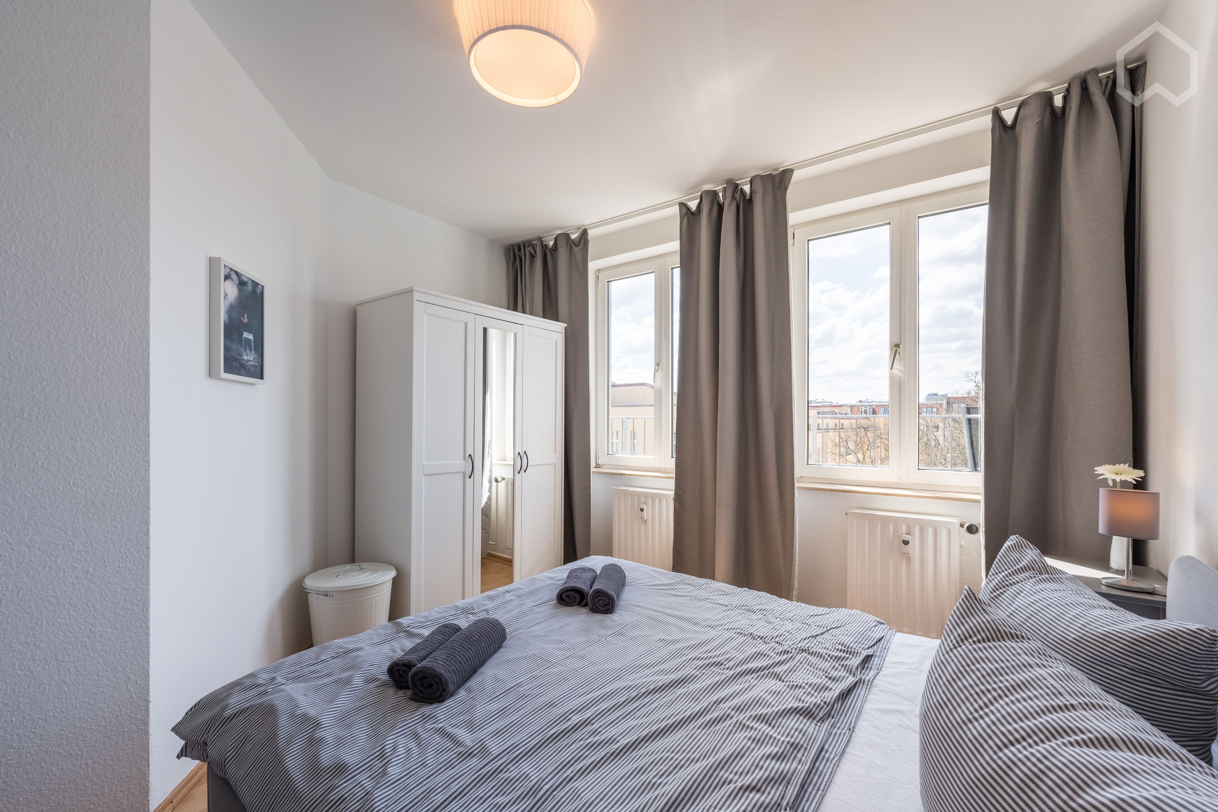  Fantastic 3-Room Apartment With Balcony, Right On The Spree  -  Fantastic 3-room apartment with balcony, right on the Spree  - Gallery -  15