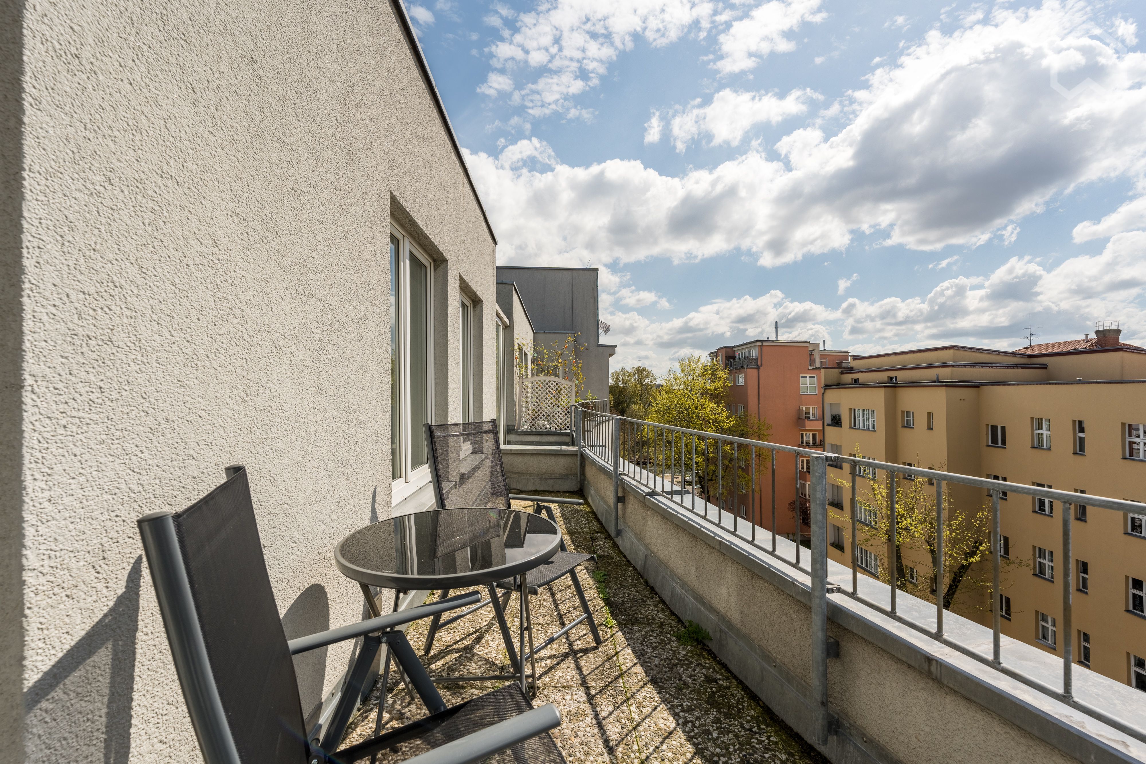  Fantastic 3-Room Apartment With Balcony, Right On The Spree  -  Fantastic 3-room apartment with balcony, right on the Spree  - Gallery -  6