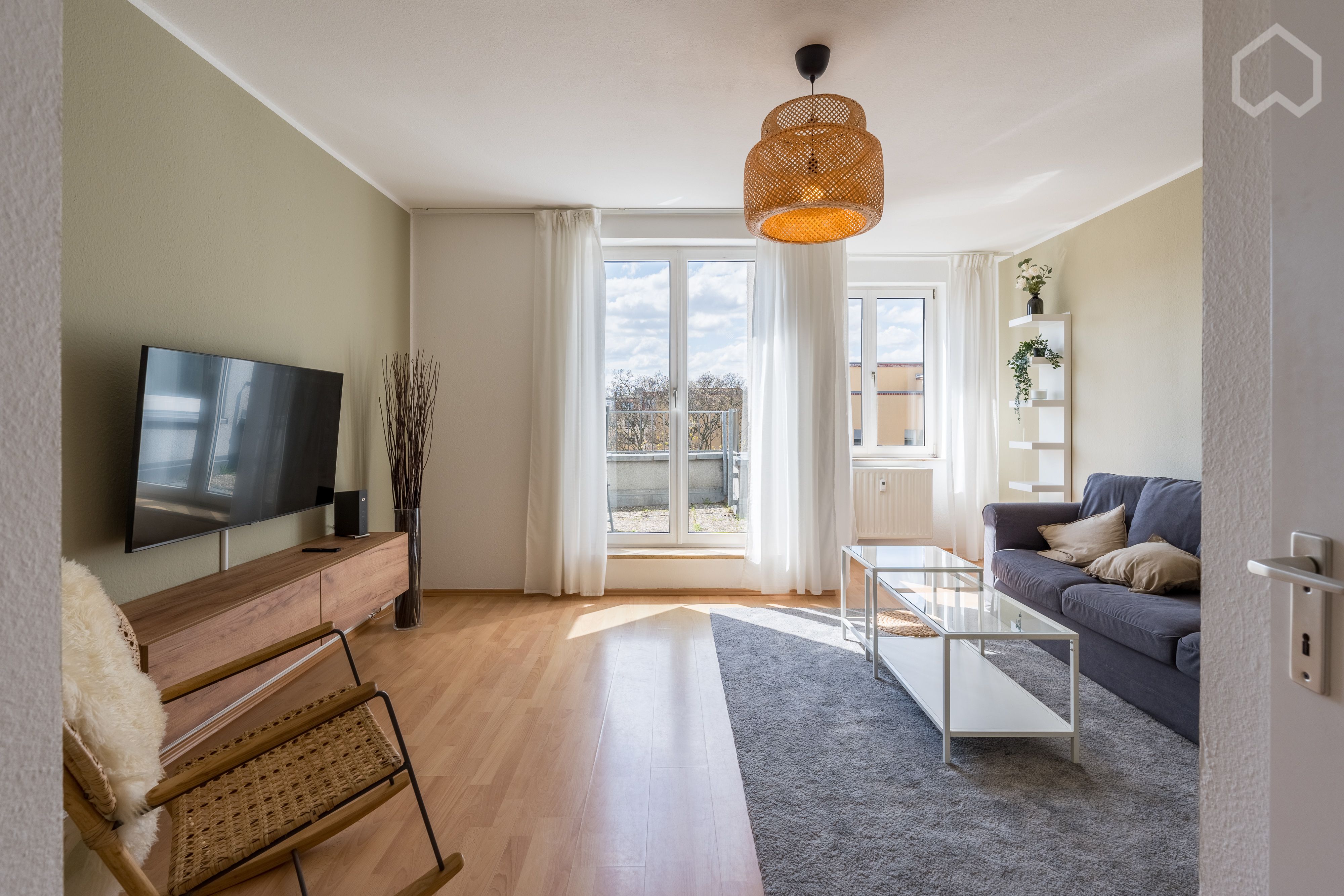  Fantastic 3-Room Apartment With Balcony, Right On The Spree  -  Fantastic 3-room apartment with balcony, right on the Spree  - Gallery -  12