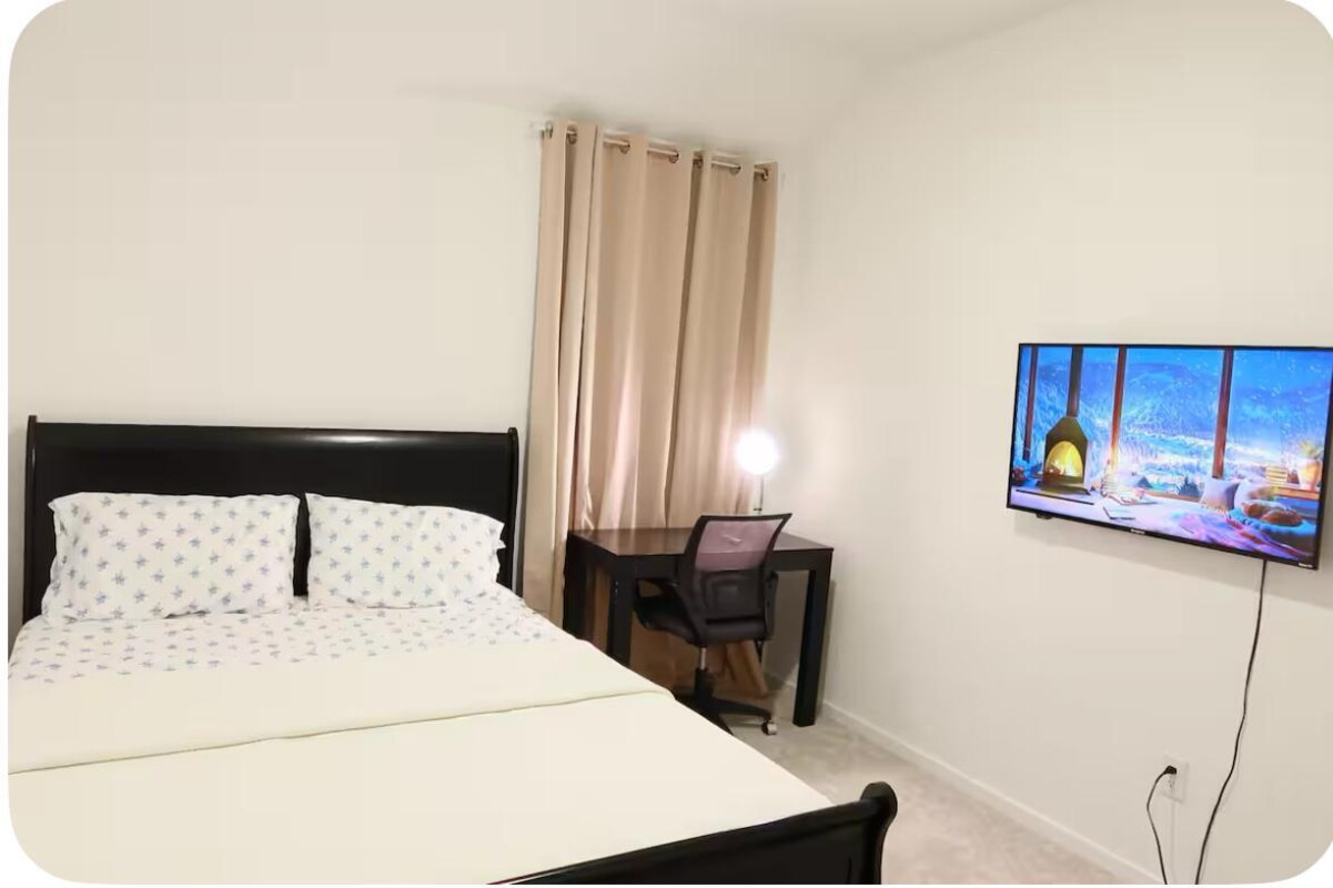 Luxe Haven(Full Room) - 1