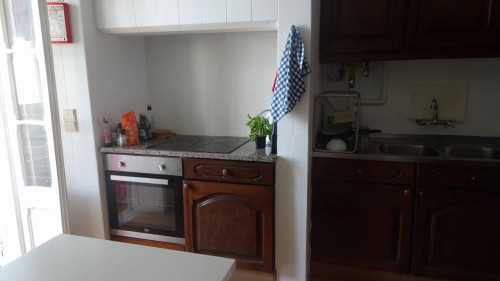 Cute double bedroom close to city centre - Gallery - 13
