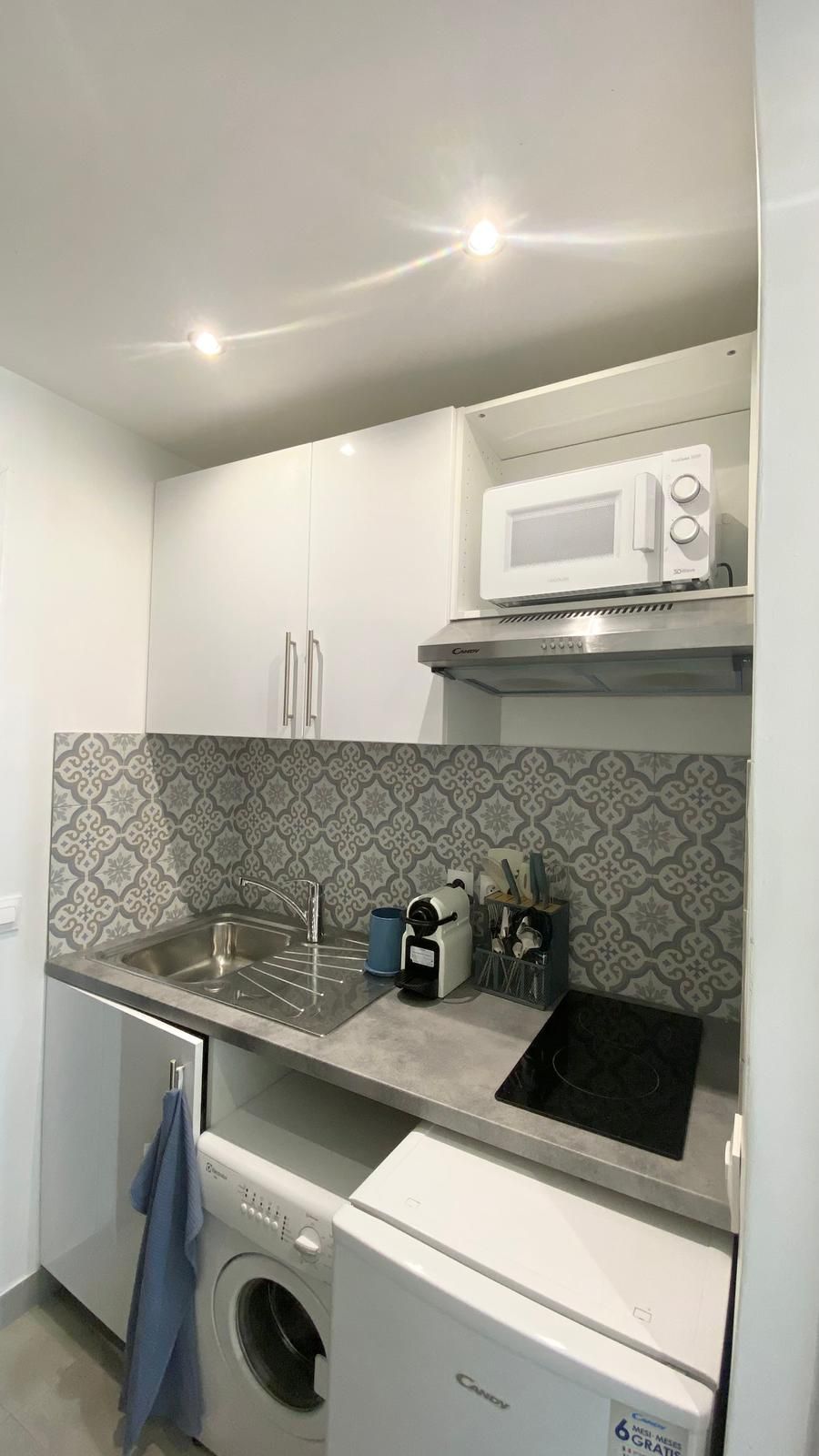  Bright Studio Located In The 12th Arrondissement  -  Bright studio located in the 12th arrondissement  - Gallery -  3