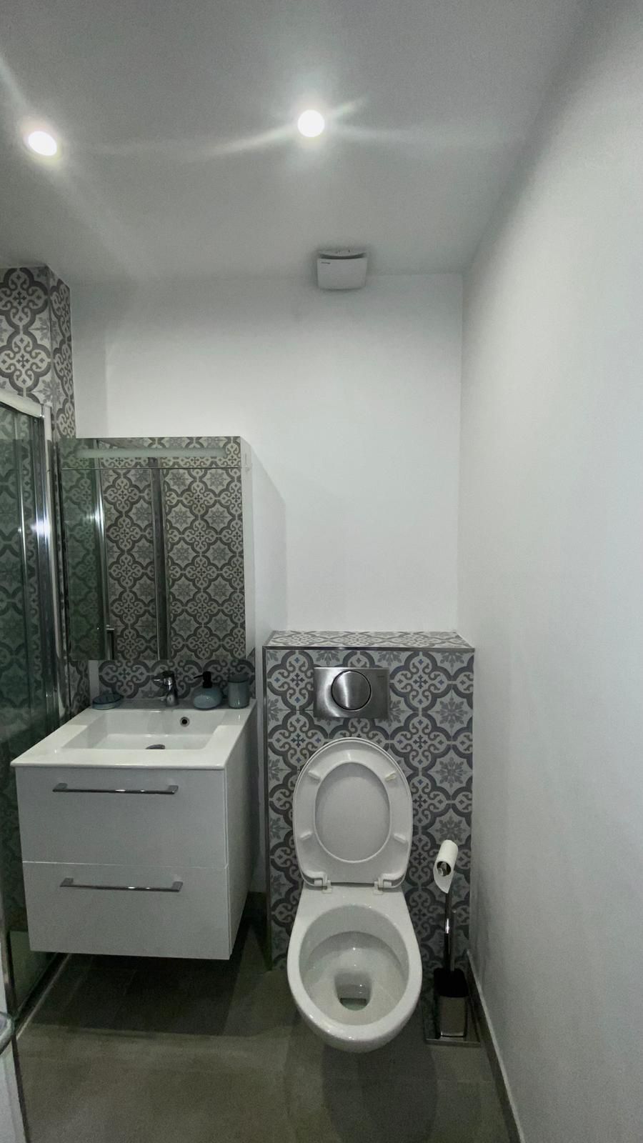  Bright Studio Located In The 12th Arrondissement  -  Bright studio located in the 12th arrondissement  - Gallery -  2