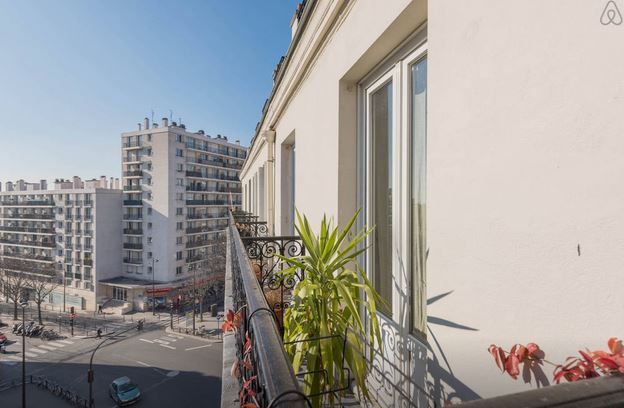  Canal Saint Martin / Rue Grange Aux Belles (5e étage)  -  Canal Saint Martin / rue Grange aux Belles (5e étage)  - Gallery -  2