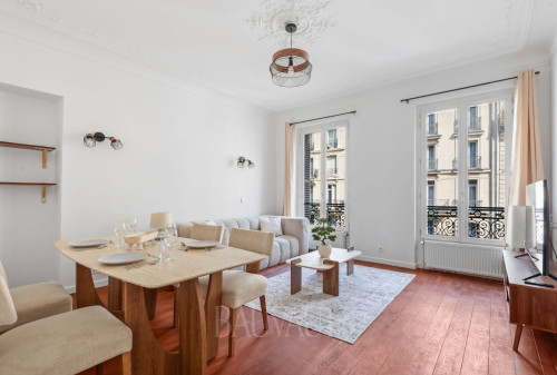 Haussmann Apartment – 3 Bedrooms · Paris 10th