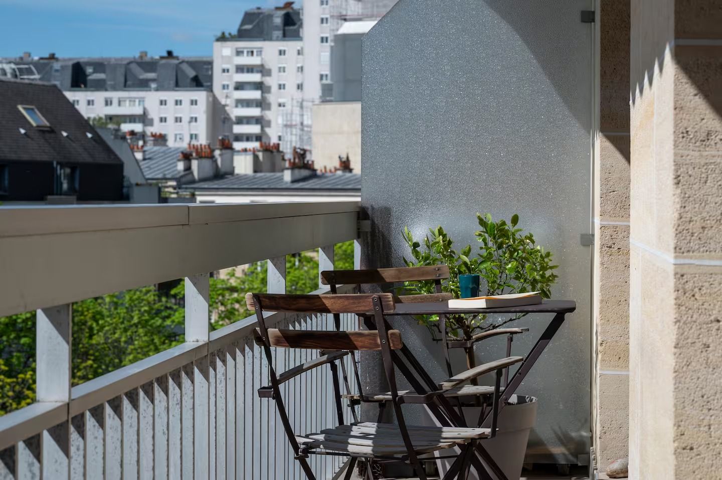  Spacious Apartment With Balcony - Paris 15th Arrondissement  -  Spacious apartment with balcony - Paris 15th arrondissement  - Gallery -  3