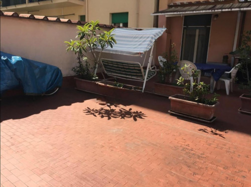Spacious Bedroom in a Shared Apartment in Florence