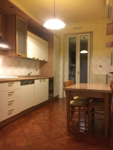Spacious Bedroom in a Shared Apartment in Florence - Gallery - 14