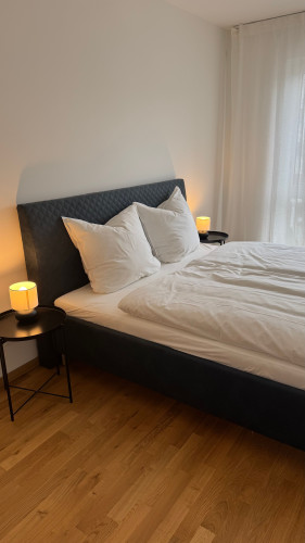 Modern & Fully Furnished 4-Room Apartment with Loggia – Central, Bright & Stylish!
