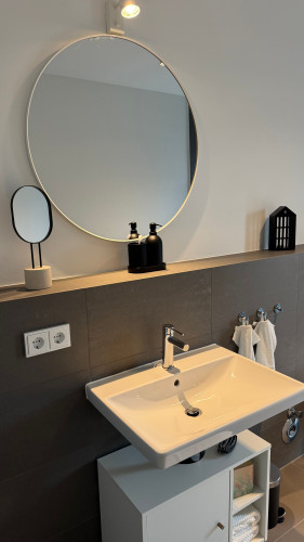 Modern & Fully Furnished 4-Room Apartment with Loggia – Central, Bright & Stylish!