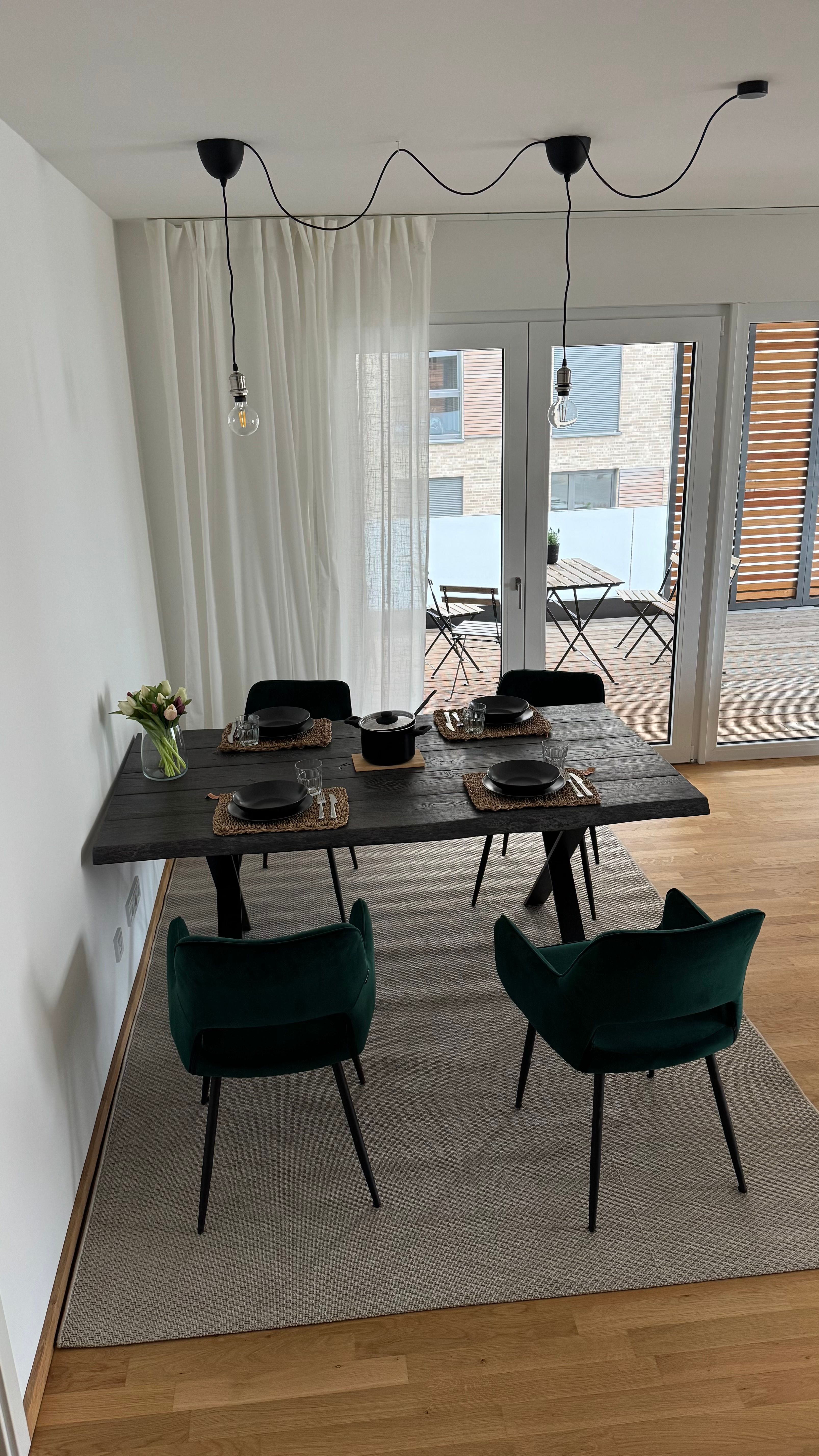 Modern & Fully Furnished 4-Room Apartment With Loggia – Central, Bright & Stylish! - Modern & Fully Furnished 4-Room Apartment with Loggia – Central, Bright & Stylish! - Gallery - 8