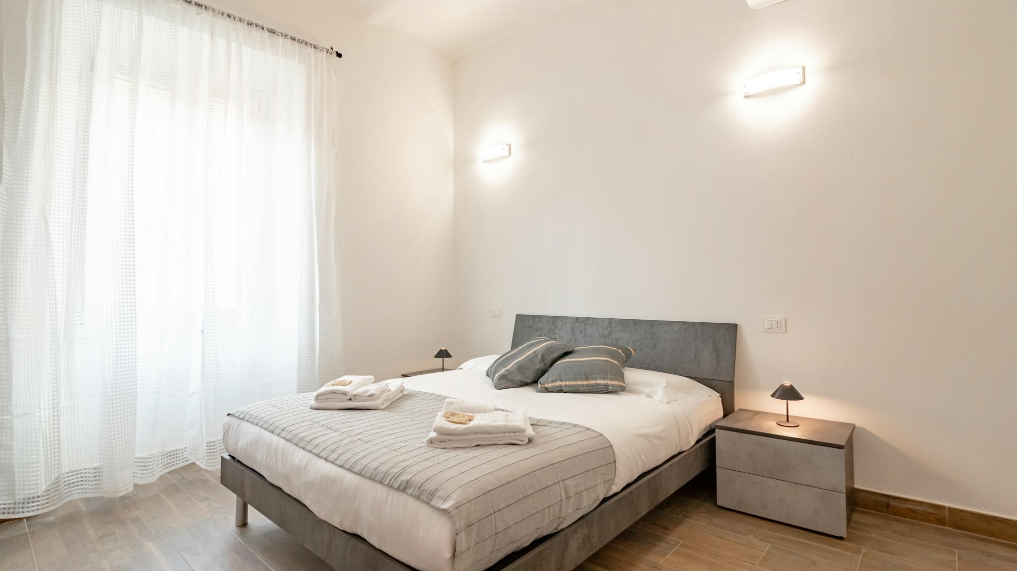 Private Room  -  Via del Ponte all'Asse, Florence  - Gallery -  1