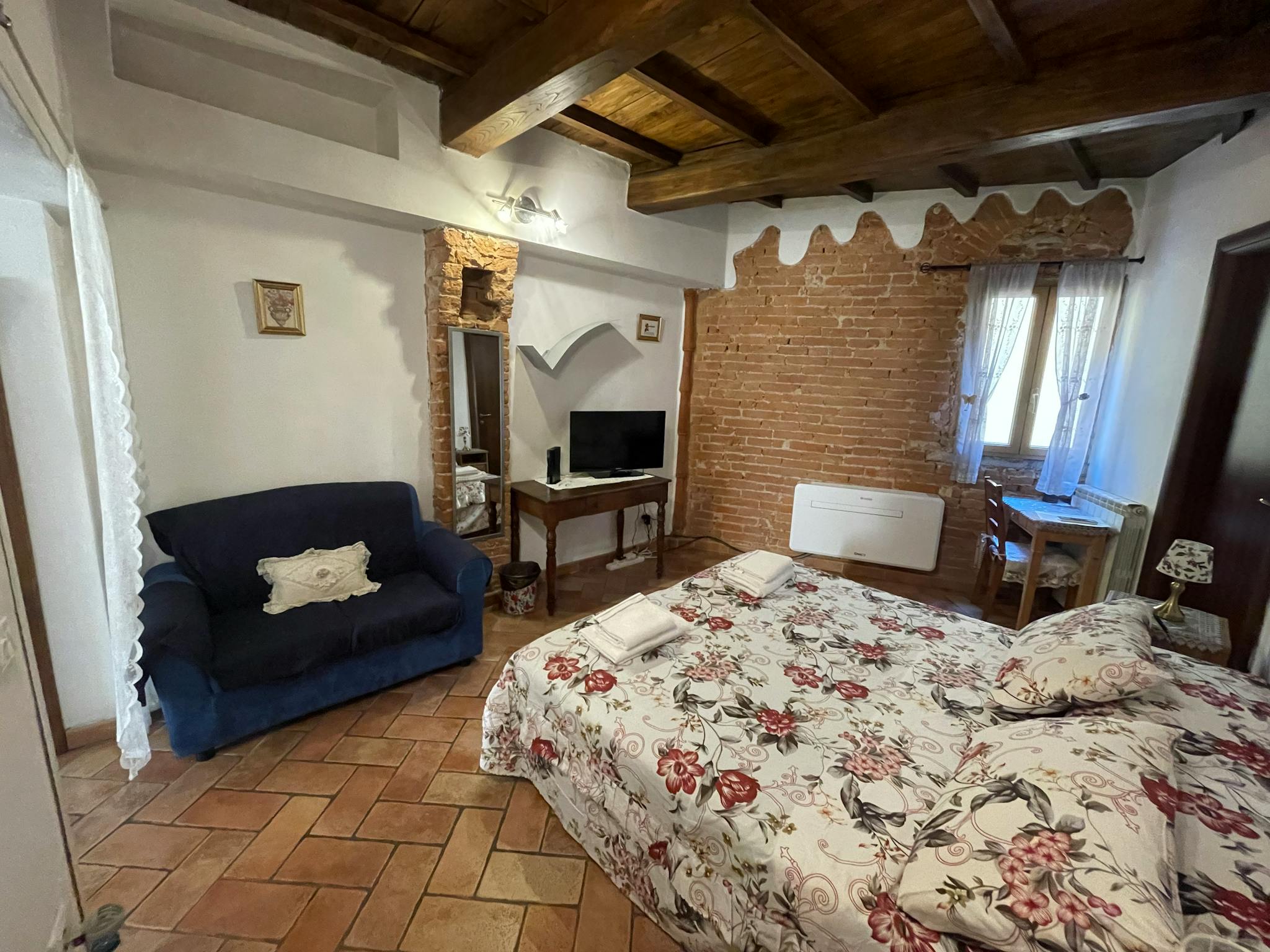  Entire Place  -  Costa San Giorgio, Florence  - Gallery -  1