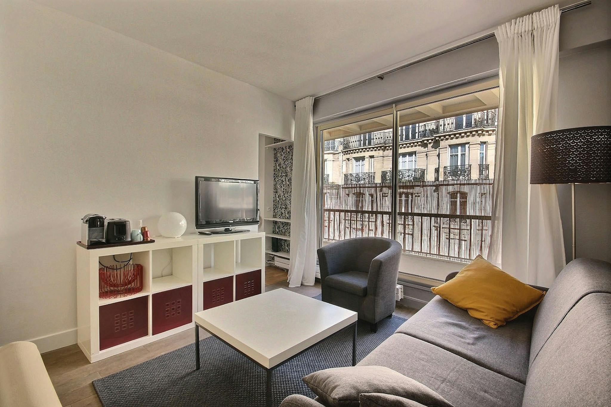  Entire Place  -  Rue de Sèvres, Paris  - Gallery -  1