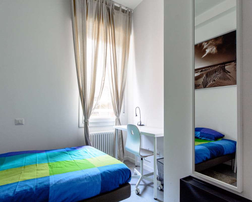 Stanza in Via Oreste Regnoli
