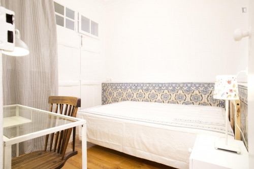 Pleasant double bedroom near Principe Real
