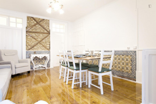Pleasant double bedroom near Principe Real