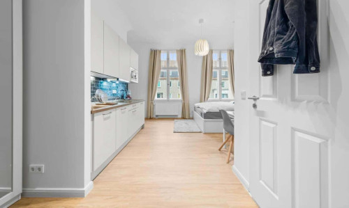 Studio for rent in Berlin, bills included