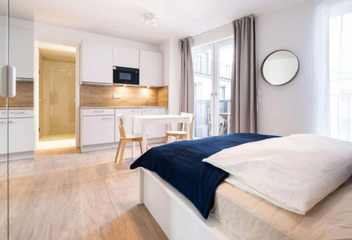 Studio for rent in Berlin, bills included