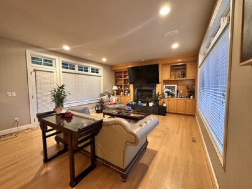 Bellevue, WA  - Gallery -  5