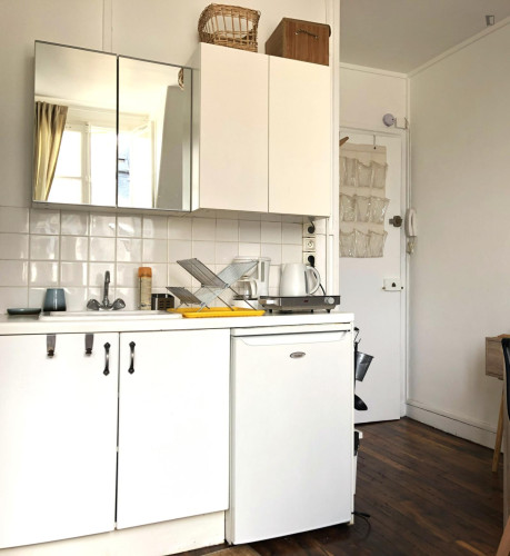 Homely studio in the Champ de Mars - Eiffel Tower - Invalides area