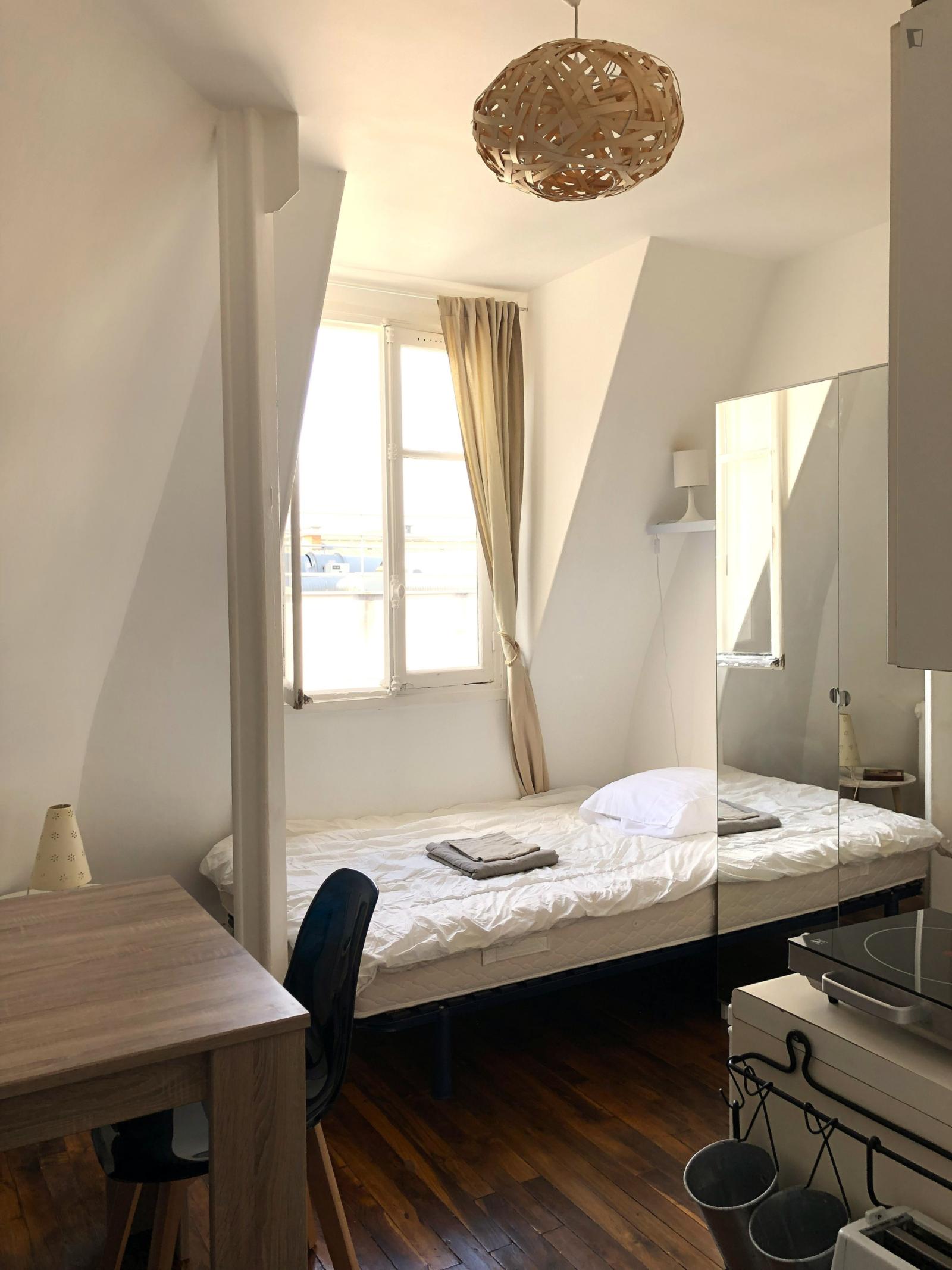 Homely Studio In The Champ De Mars - Eiffel Tower - Invalides Area - Homely studio in the Champ de Mars - Eiffel Tower - Invalides area - Gallery - 1